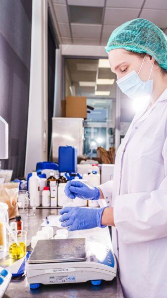 O nama 12 Izdelek brez naslova 13 1